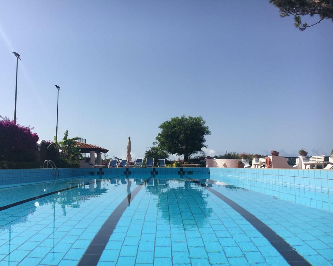 Villa Moma Giardino, Tennis E Piscina Panoramica Ísquia Exterior foto